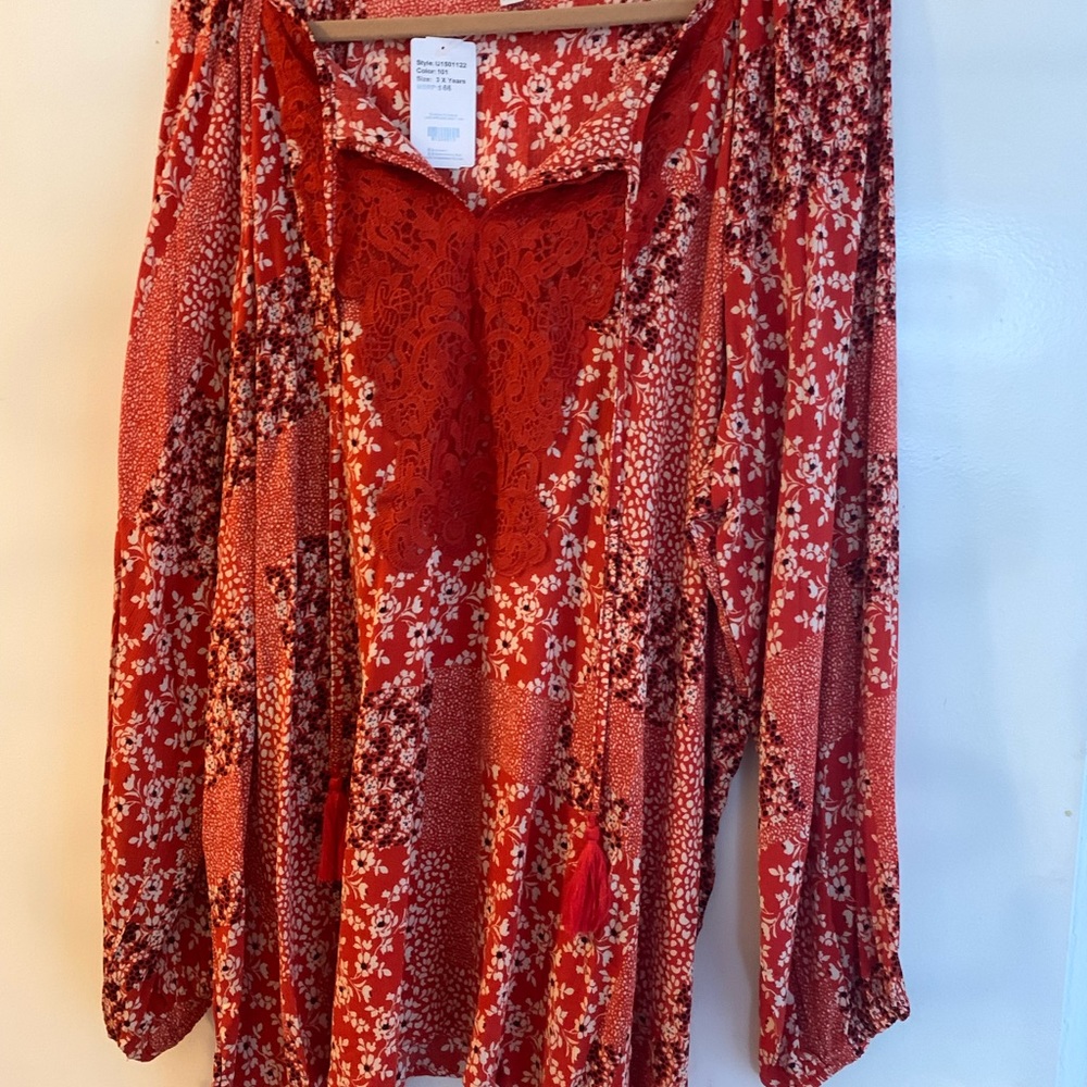 NWT Suzanne Betro Blouse 3x ( fits like 2x)